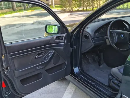 BMW 520 1998 года за 5 000 000 тг. в Караганда – фото 9