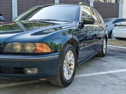 BMW 520 1998 года за 5 000 000 тг. в Караганда