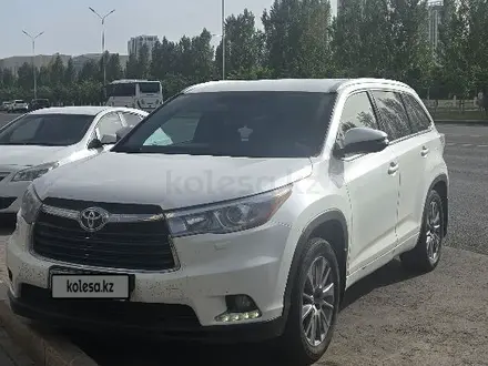 Toyota Highlander 2014 года за 12 500 000 тг. в Астана