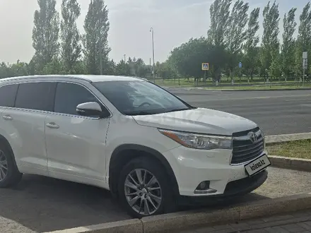 Toyota Highlander 2014 года за 12 500 000 тг. в Астана – фото 2