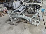 Ланжерон телевизор карказ кузова на W210 за 105 000 тг. в Шымкент