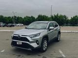 Toyota RAV4 2020 года за 14 000 000 тг. в Алматы