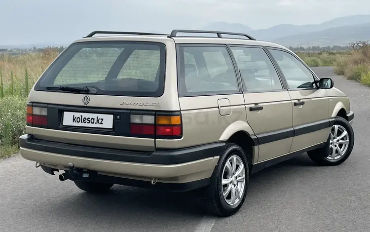 Volkswagen Passat 1990 годаүшін2 000 000 тг. в Алматы