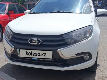 ВАЗ (Lada) Granta 2190 2021 года за 3 700 000 тг. в Астана – фото 2