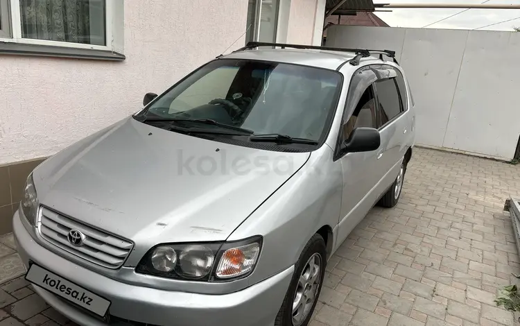 Toyota Ipsum 1998 года за 3 600 000 тг. в Алматы