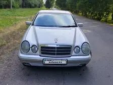 Mercedes-Benz E-Class, 1995