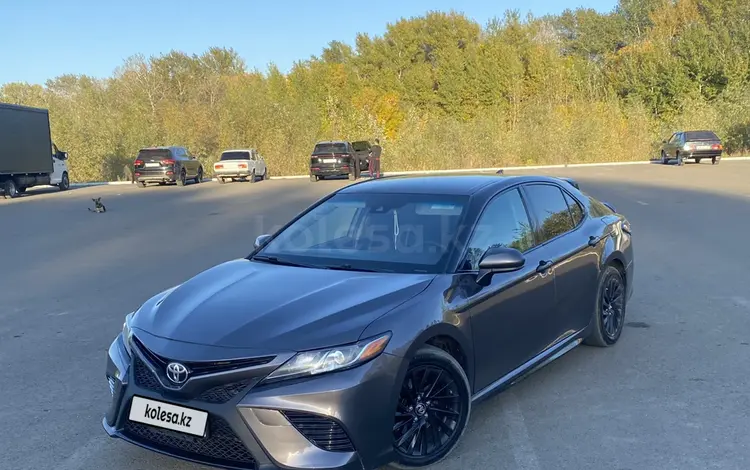 Toyota Camry 2020 года за 10 300 000 тг. в Уральск