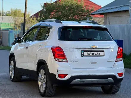 Chevrolet Tracker 2020 года за 7 500 000 тг. в Шымкент – фото 5