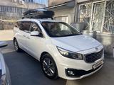 Kia Carnival 2017 года за 10 500 000 тг. в Алматы