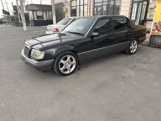 Mercedes-Benz E 280
