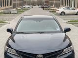 Toyota Camry 2018 годаүшін11 900 000 тг. в Алматы – фото 4