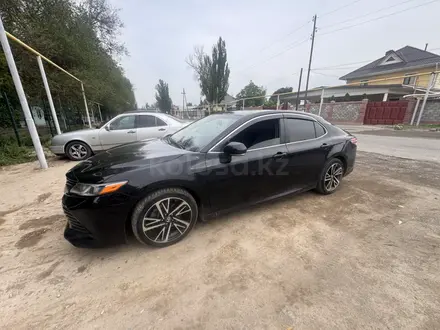 Toyota Camry 2017 года за 10 900 000 тг. в Алматы – фото 3