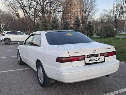 Toyota Camry 1999 года за 2 800 000 тг. в Тараз – фото 3