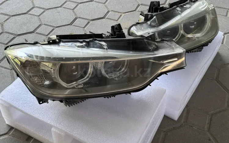 Фары BMW F30 за 165 000 тг. в Алматы