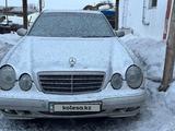 Mercedes-Benz E 320 2001 года за 2 700 000 тг. в Экибастуз – фото 2