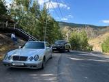 Mercedes-Benz E 320 2001 года за 2 700 000 тг. в Экибастуз – фото 3