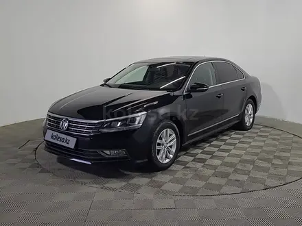 Volkswagen Passat 2016 года за 7 490 000 тг. в Алматы