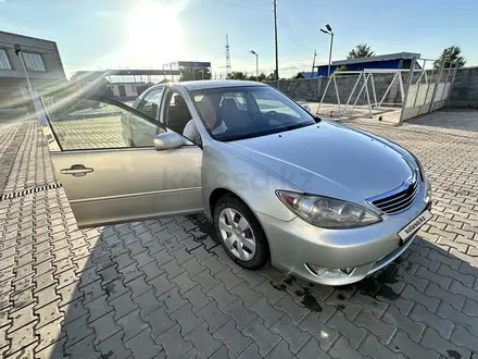 Toyota Camry 2005 года за 5 000 000 тг. в Урджар – фото 4