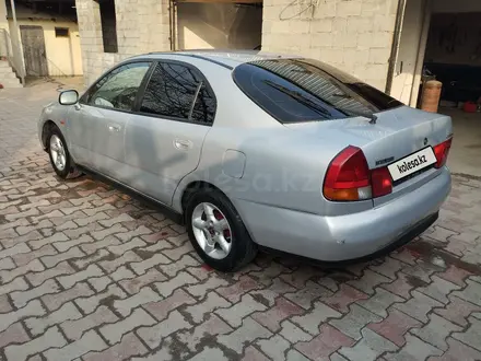 Mitsubishi Carisma 1997 года за 1 550 000 тг. в Алматы – фото 2