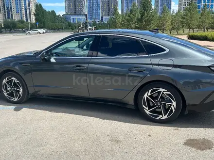 Hyundai Sonata 2024 года за 14 000 000 тг. в Астана – фото 3
