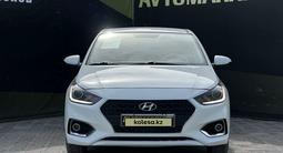Hyundai Accent 2018 года за 6 500 000 тг. в Актобе – фото 2