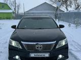 Toyota Camry 2012 годаүшін8 900 000 тг. в Актобе – фото 2