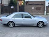 Mercedes-Benz E 320 1997 годаүшін2 600 000 тг. в Астана – фото 3