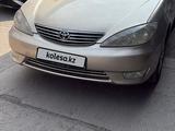 Toyota Camry 2005 года за 4 500 000 тг. в Семей – фото 2