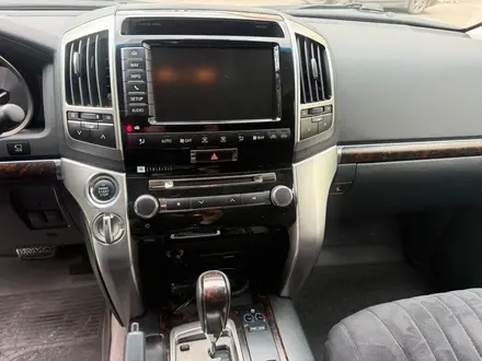 Toyota Land Cruiser 2015 года за 27 500 000 тг. в Астана – фото 14