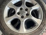 Зимний комплект колес с дисками 215/50/17 за 200 000 тг. в Алматы