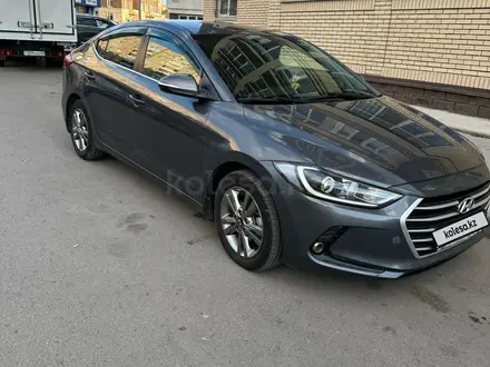 Hyundai Elantra 2018 года за 7 200 000 тг. в Караганда – фото 6