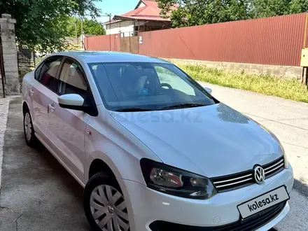 Volkswagen Polo 2015 года за 5 300 000 тг. в Сарыагаш