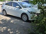 Hyundai Accent 2022 года за 5 900 000 тг. в Караганда