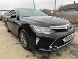 Toyota Camry 2016 года за 13 200 000 тг. в Уральск – фото 3