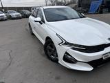 Kia K5 2021 года за 10 200 000 тг. в Алматы – фото 3