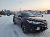 Toyota Highlander 2017 года за 18 500 000 тг. в Усть-Каменогорск – фото 3