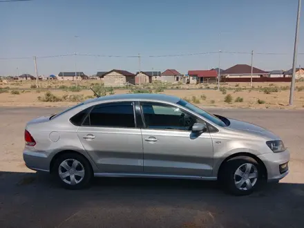 Volkswagen Polo 2015 года за 3 900 000 тг. в Атырау – фото 4