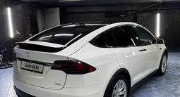Tesla Model X 2016 года за 14 900 000 тг. в Алматы – фото 4