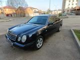 Mercedes-Benz E 230 1996 годаүшін2 250 000 тг. в Астана – фото 2