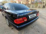 Mercedes-Benz E 230 1996 годаүшін2 250 000 тг. в Астана – фото 3