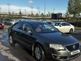 Volkswagen Passat 2008 года за 3 000 000 тг. в Астана – фото 2