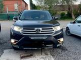 Toyota Highlander 2013 годаүшін7 700 000 тг. в Актобе – фото 2