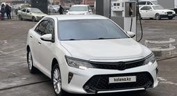 Toyota Camry 2015 года за 11 000 000 тг. в Алматы – фото 2