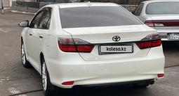 Toyota Camry 2015 года за 11 000 000 тг. в Алматы – фото 3