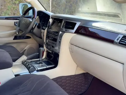 Lexus LX 570 2013 года за 26 000 000 тг. в Актау – фото 21