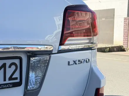 Lexus LX 570 2013 года за 26 000 000 тг. в Актау – фото 9