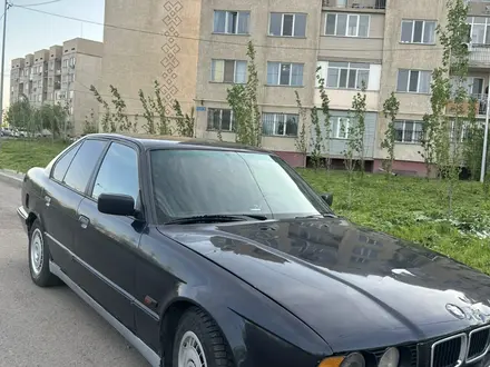 BMW 530 1994 года за 2 500 000 тг. в Алматы
