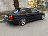 BMW 528 1998 года за 3 450 000 тг. в Алматы – фото 3
