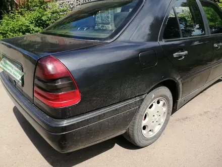 Mercedes-Benz C 180 1995 года за 1 700 000 тг. в Петропавловск – фото 3