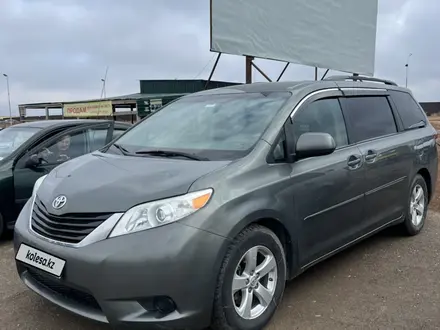 Toyota Sienna 2014 года за 9 000 000 тг. в Актобе